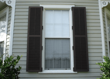 gulf_coast_shutters_colonial_shutters_vertical_rod@2x-400x299