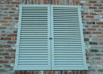 interior-shutters4@2x-400x299